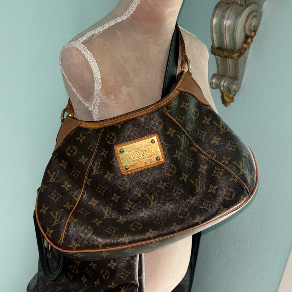 💯Authentic Louis Vuitton Hobo - Picture 1 of 6